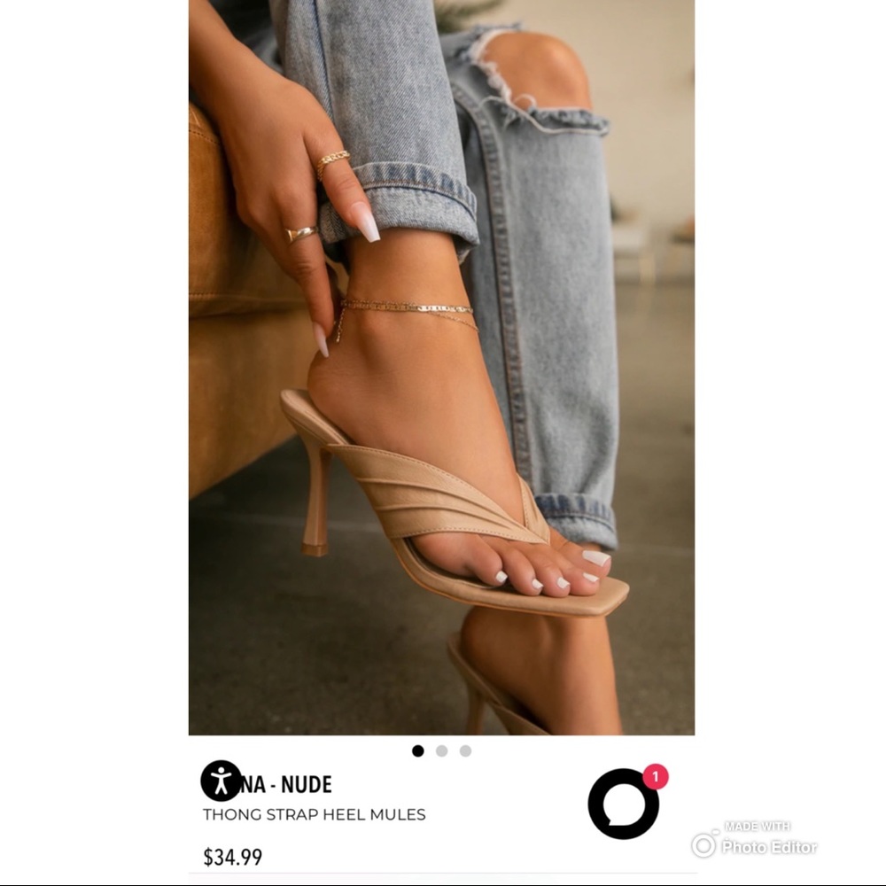 MISS LOLA thong strap heels